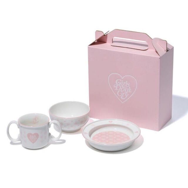 Girls Don’t Cry Tableware