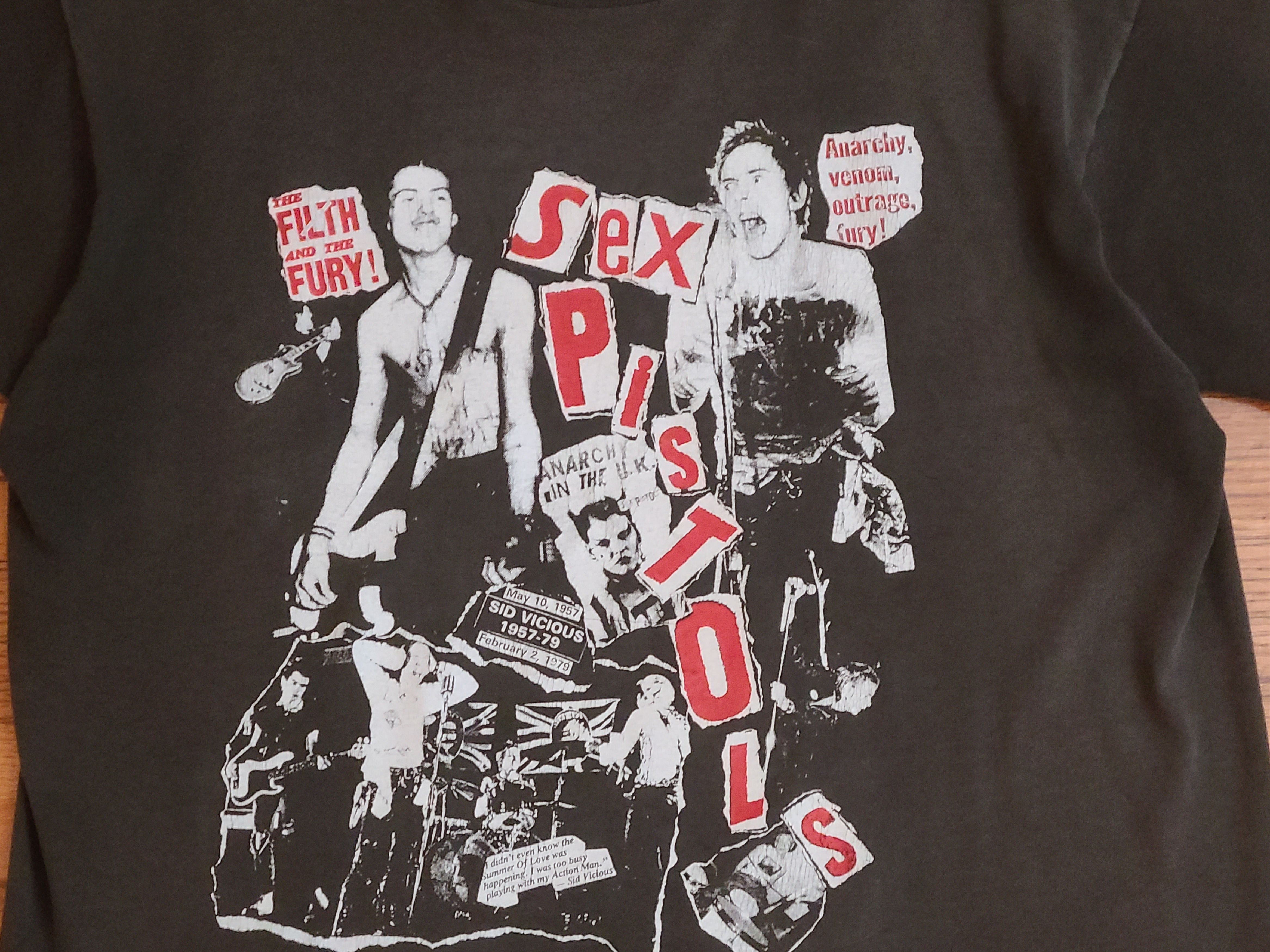 Fruit Of The Loom 1980s Sunfaded Boxy Sex Pistols Tee | Grailed
