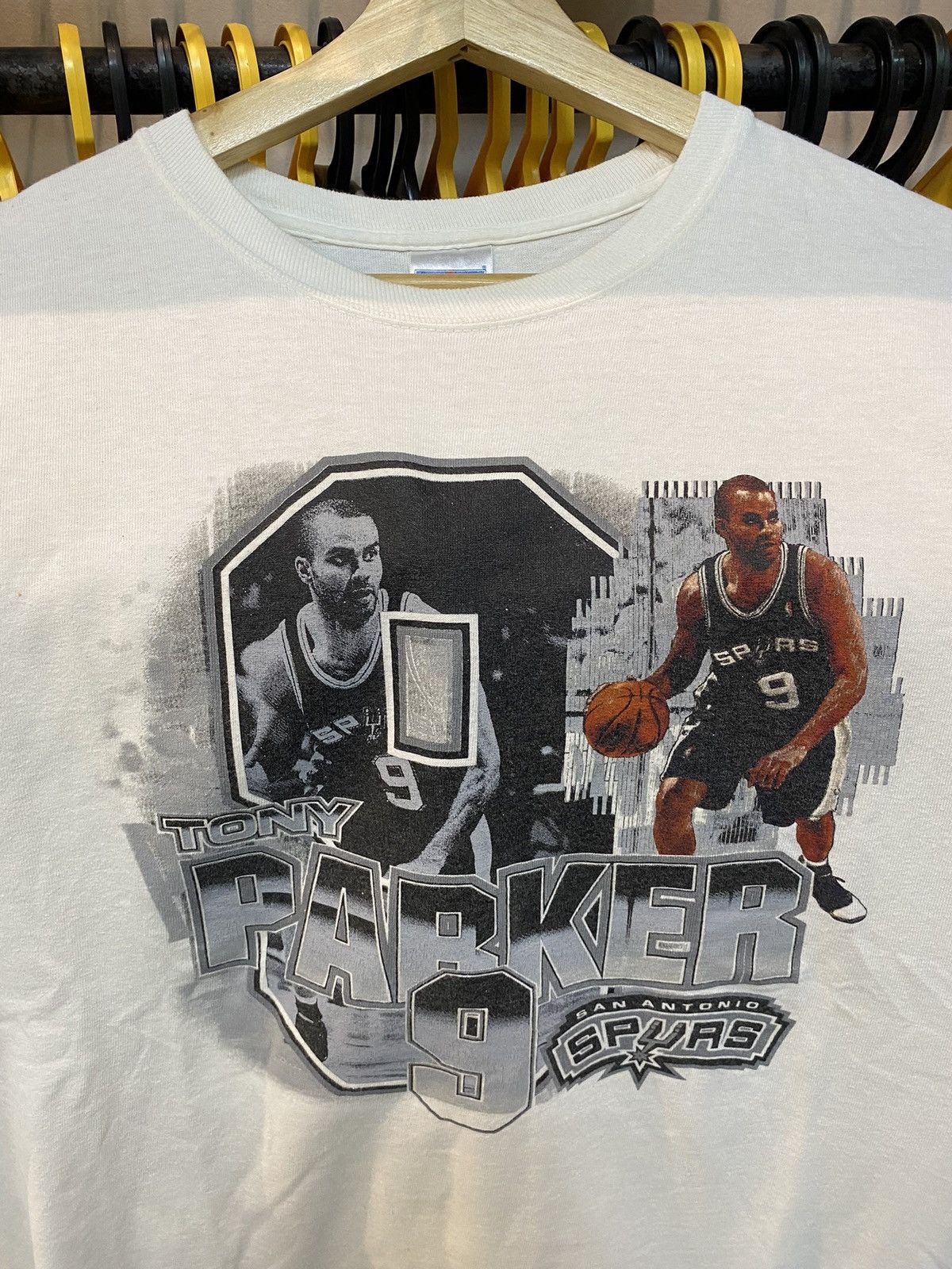 NBA × Rap Tees × Vintage Vintage Tony Parker NBA San Antonio Spurs Size US L / EU 52-54 / 3 - 1 Thumbnail