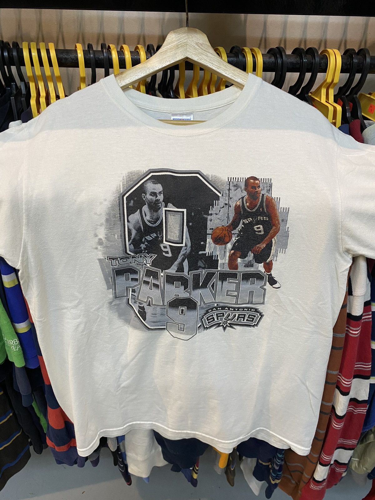 NBA × Rap Tees × Vintage Vintage Tony Parker NBA San Antonio Spurs Size US L / EU 52-54 / 3 - 2 Thumbnail