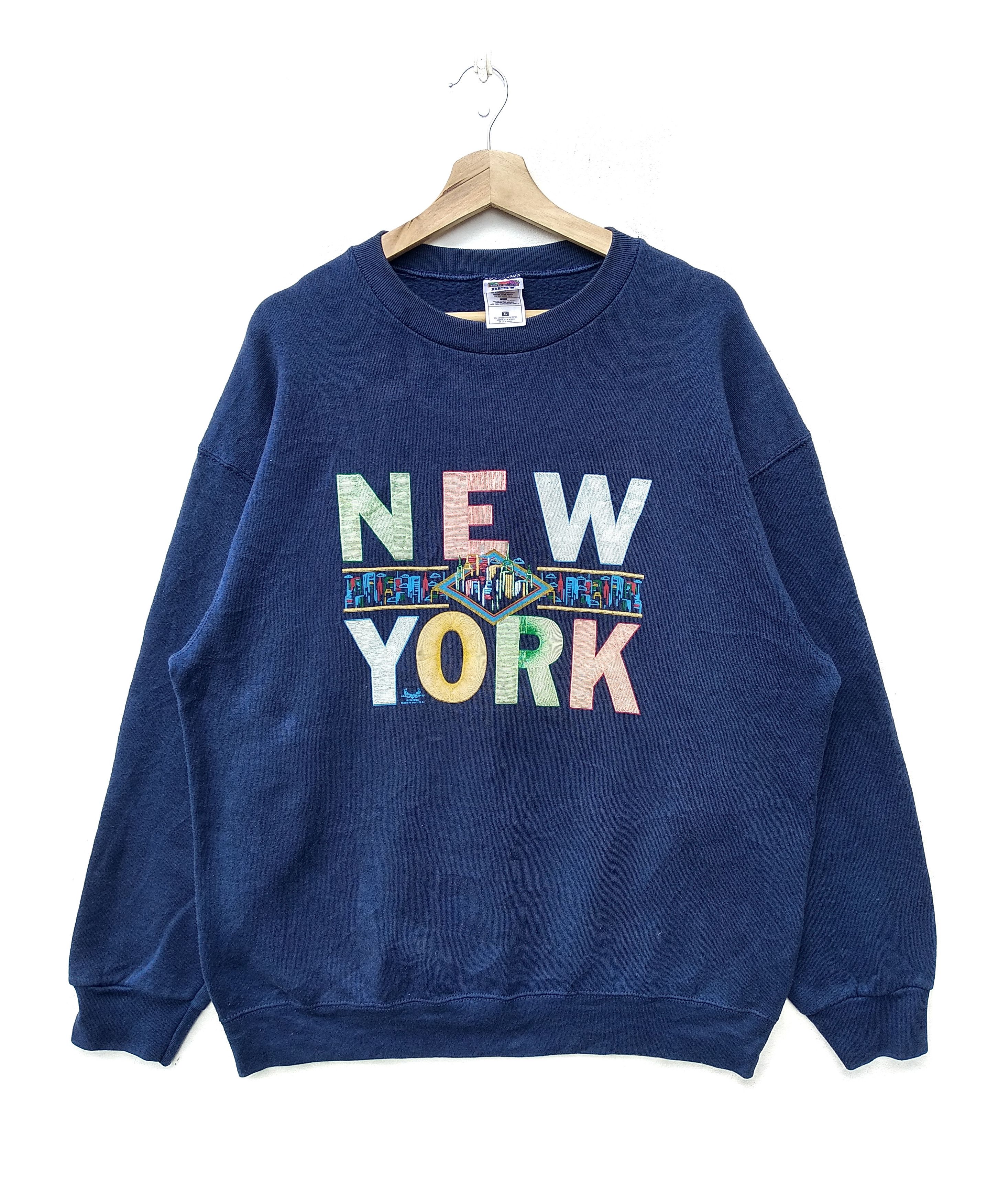 Fruit Of The Loom × Vintage Vintage Fruit Of The Loom New York City Print Sweatshirt/XL Size US XL / EU 56 / 4 - 1 Thumbnail