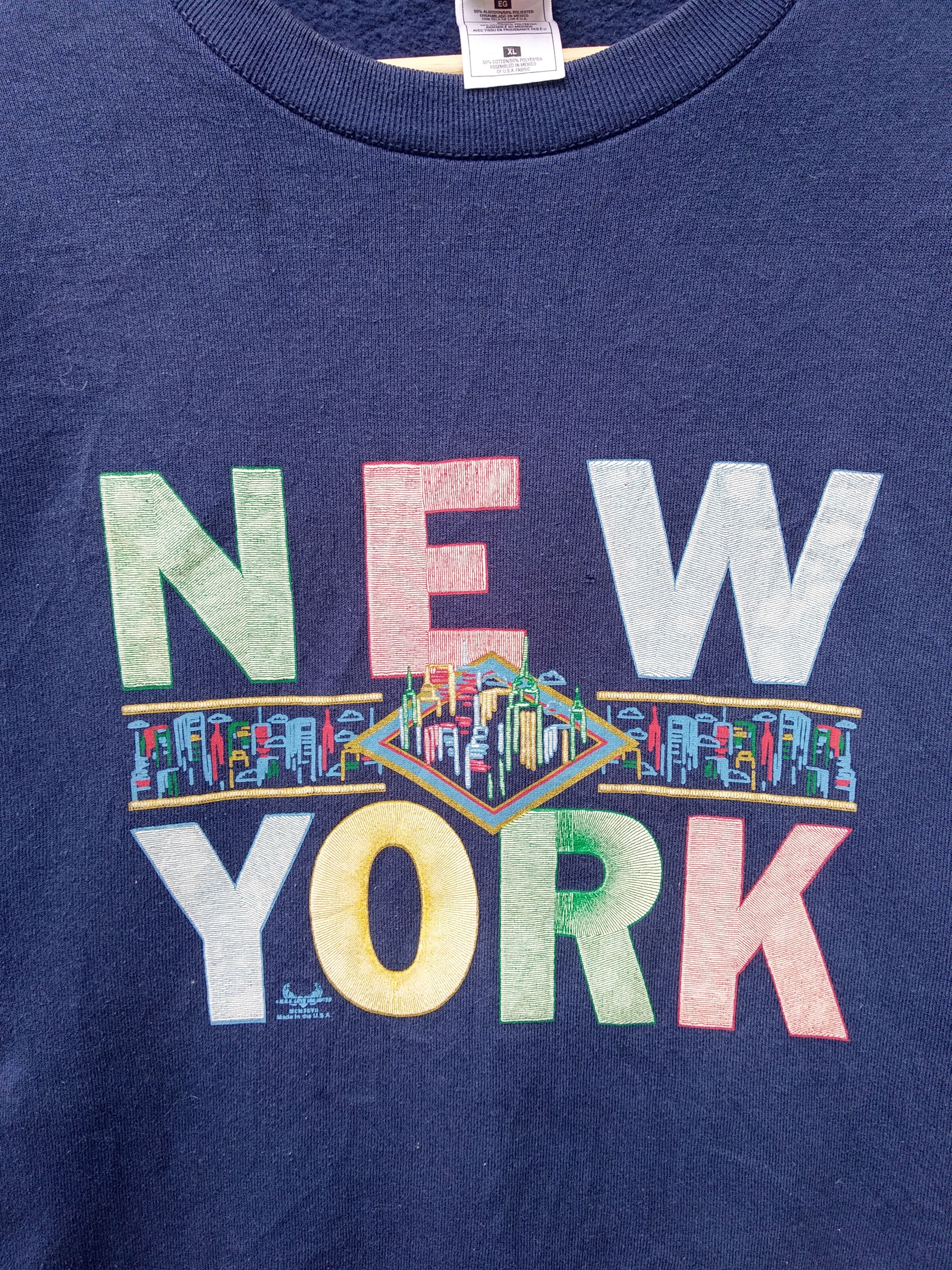 Fruit Of The Loom × Vintage Vintage Fruit Of The Loom New York City Print Sweatshirt/XL Size US XL / EU 56 / 4 - 3 Thumbnail