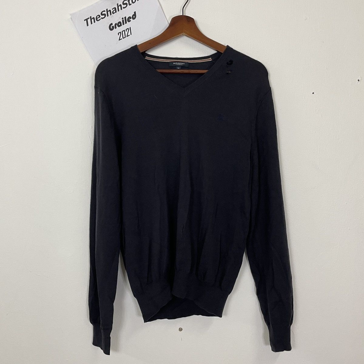 Burberry Vintage 90s Burberry Small Logo Distressed Sweatshirt Size US M / EU 48-50 / 2 - 1 Thumbnail