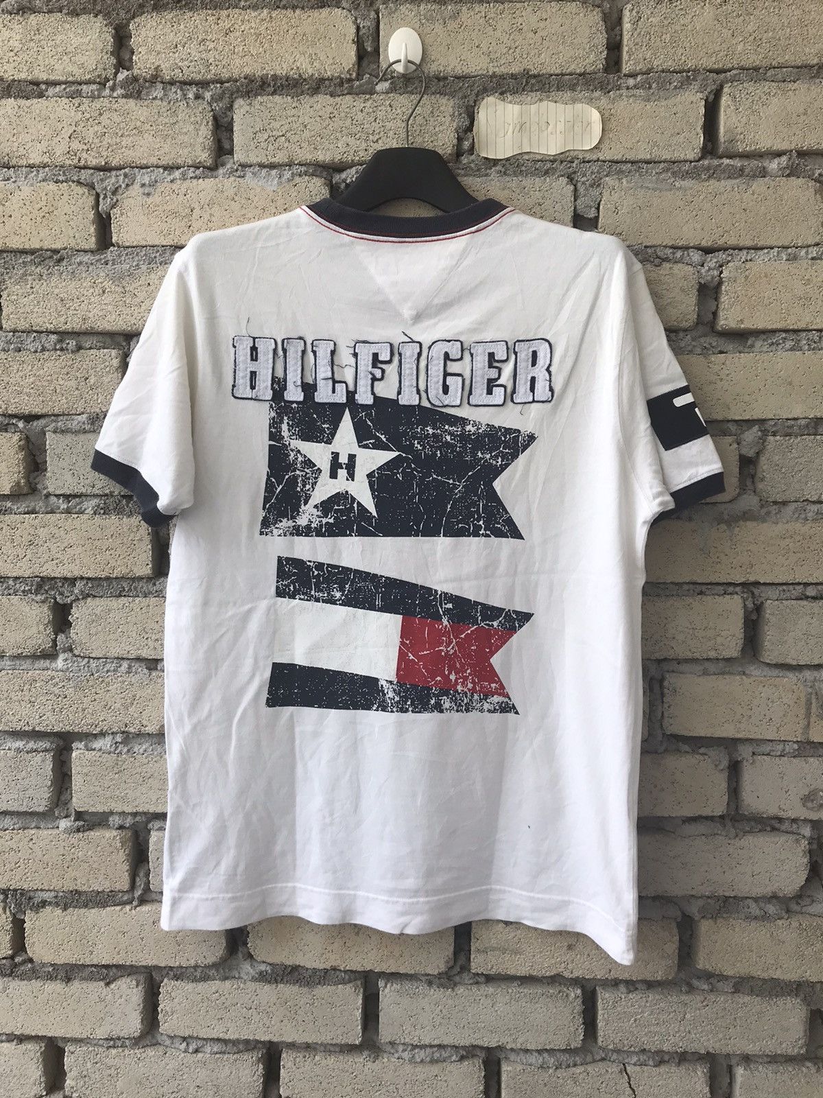 Designer × Tommy Hilfiger × Vintage Tommy Hilfiger Printed Big Logo Spell Out Simple Design Size US S / EU 44-46 / 1 - 2 Thumbnail