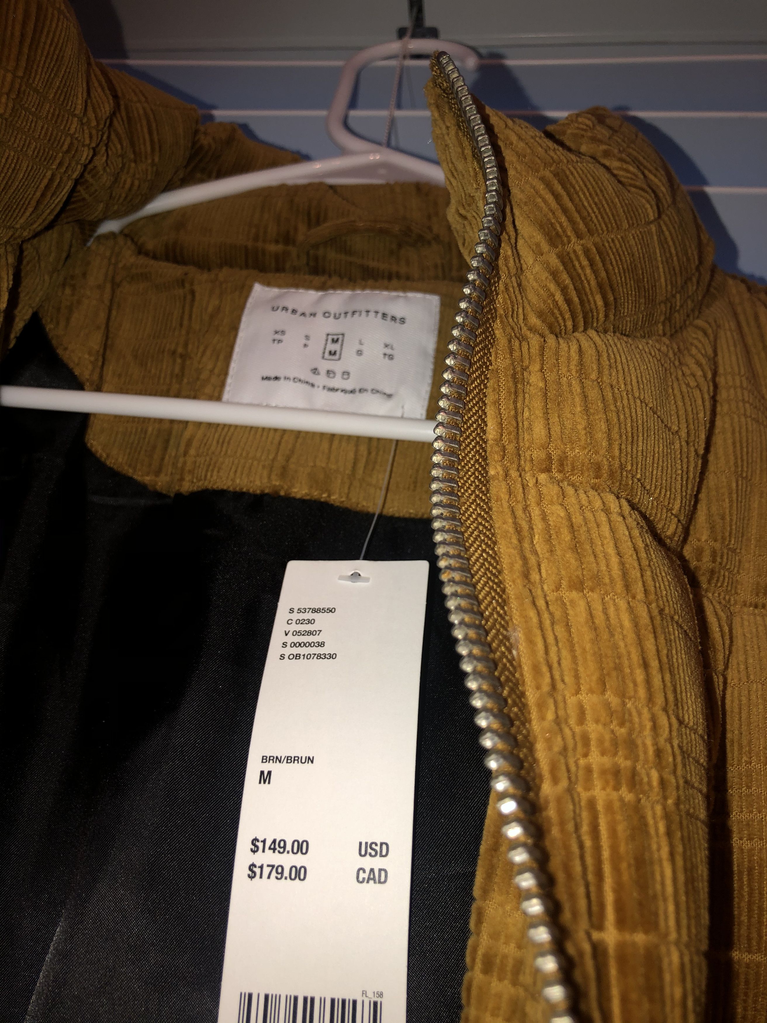 Urban Outfitters Debossed Corduroy Cozy Brown Puffer Jacket Size US M / EU 48-50 / 2 - 5 Thumbnail