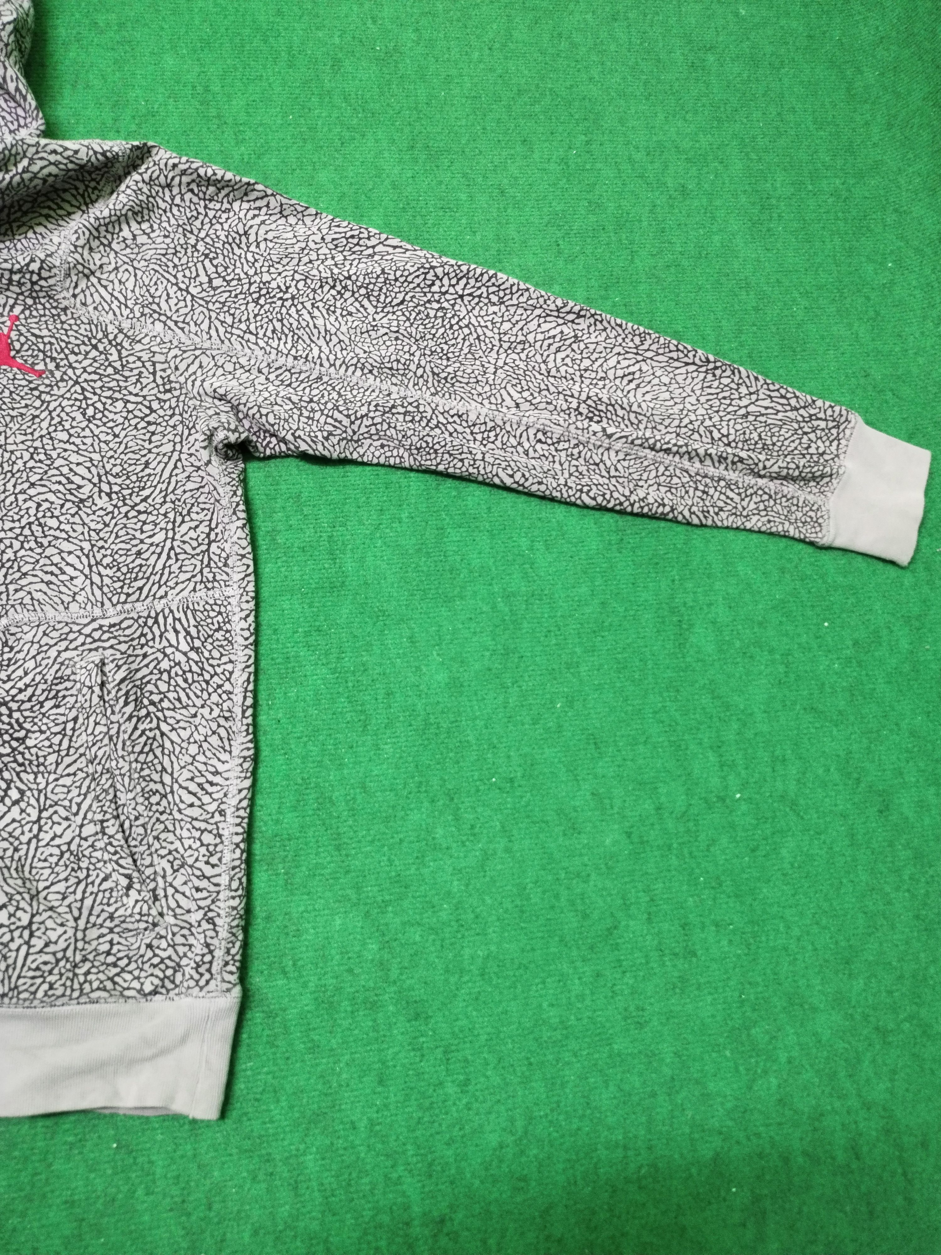 Jordan Brand × NBA Vintage Sweatshirt Hoodie Air Jordan Very Nice Design Size US XL / EU 56 / 4 - 7 Thumbnail