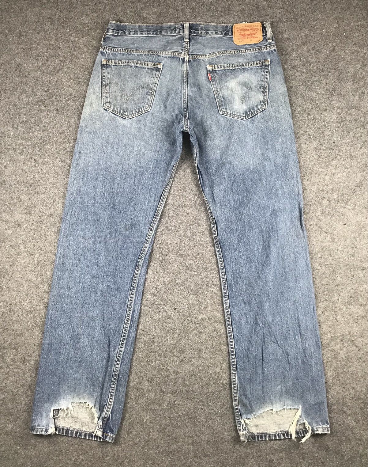 Levi's × Vintage Vintage Levis 569 distressed light wash Size US 36 / EU 52 - 2 Thumbnail