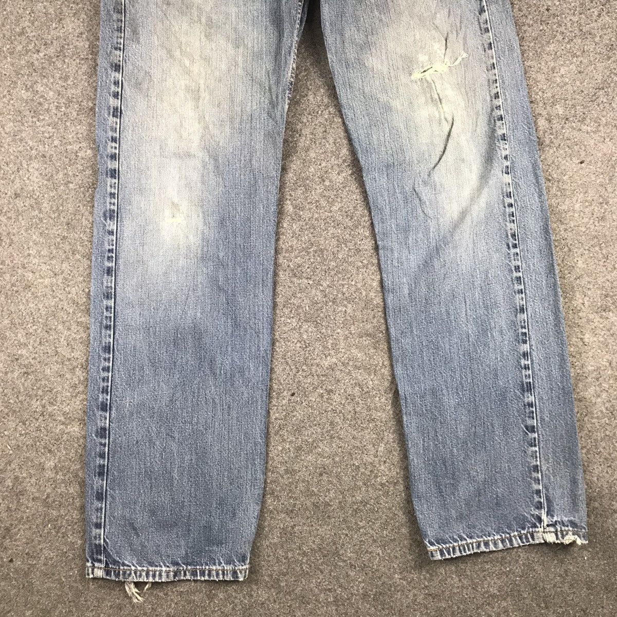 Levi's × Vintage Vintage Levis 569 distressed light wash Size US 36 / EU 52 - 6 Thumbnail