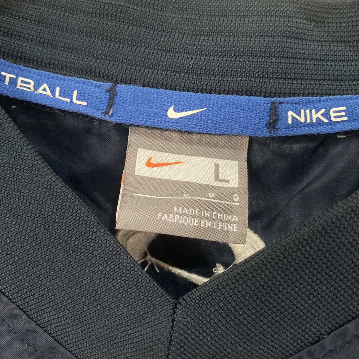 Nike NIKE FOOTBALL CENTRE SWOOSH WINDBREAKER Size US L / EU 52-54 / 3 - 6 Thumbnail