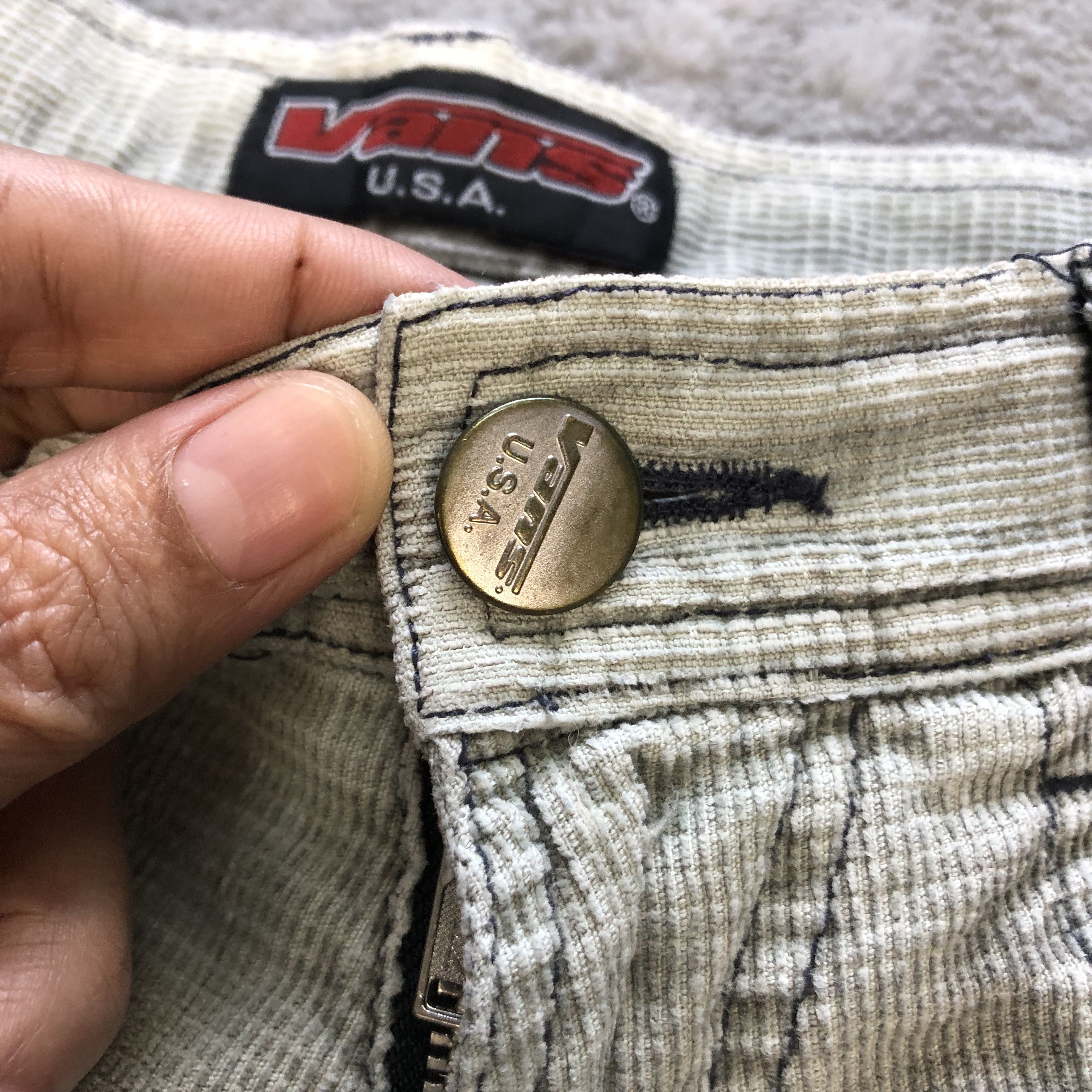 Vans TRASHED🔥 VANS USA SHORTS PANT #6966-103 Size US 29 - 4 Thumbnail