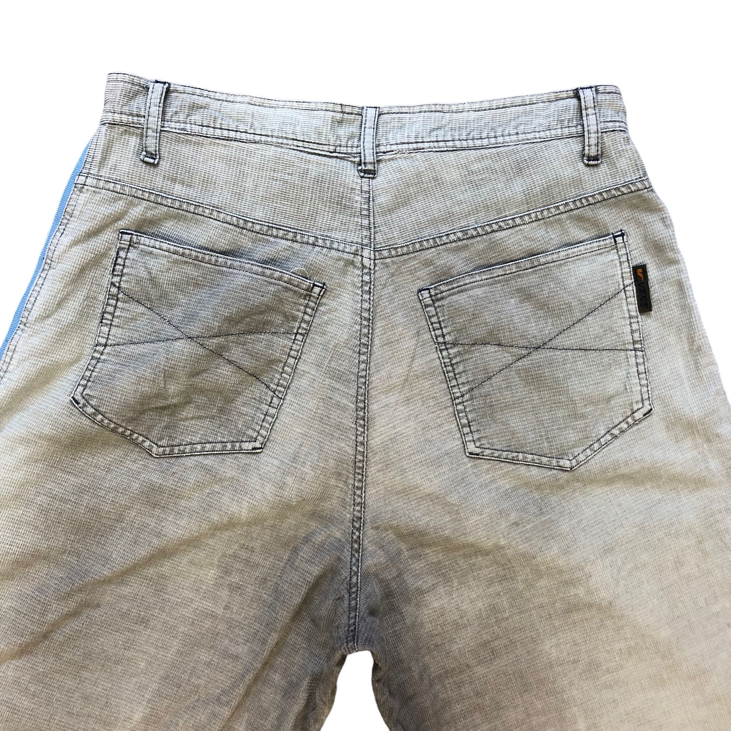 Vans TRASHED🔥 VANS USA SHORTS PANT #6966-103 Size US 29 - 13 Thumbnail