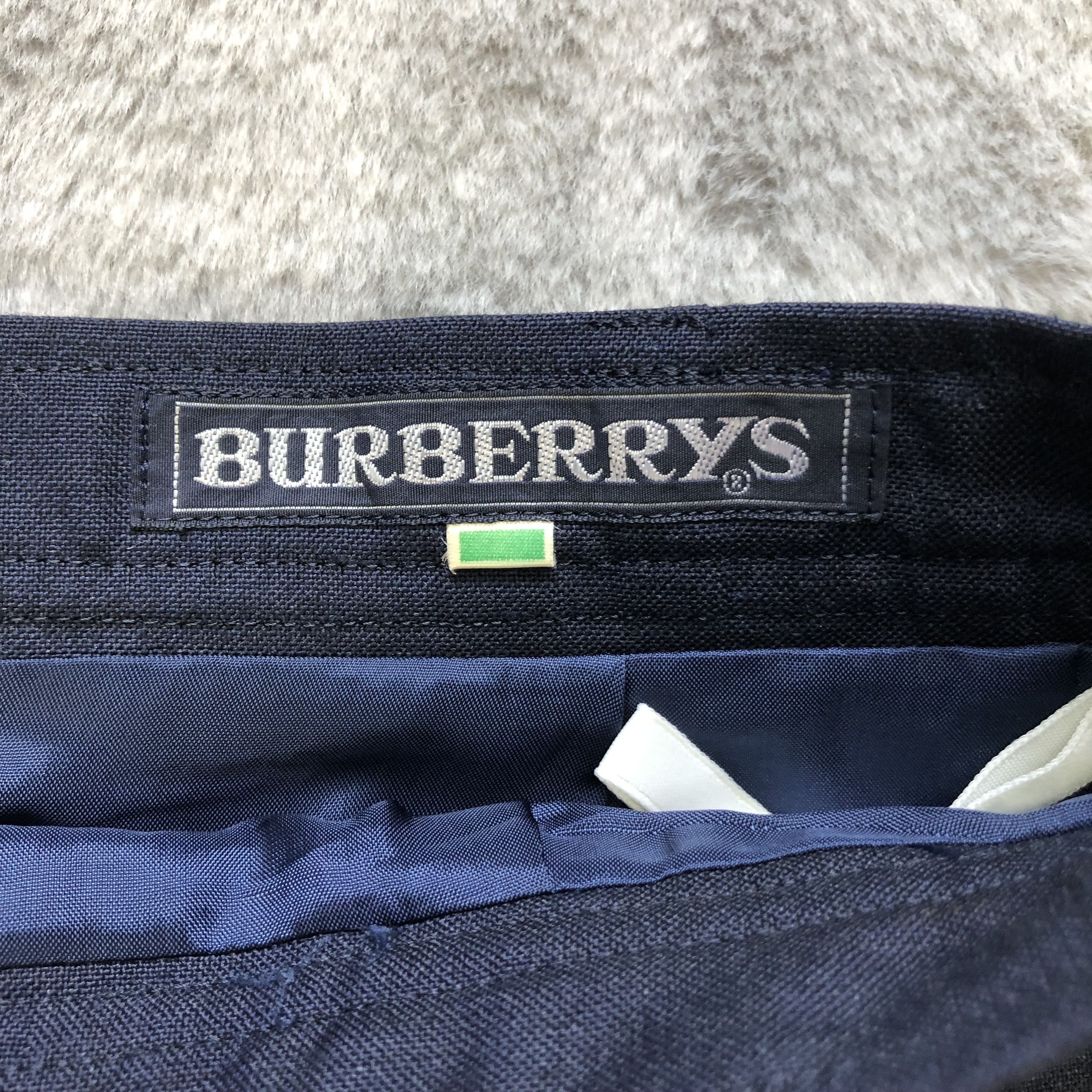 Burberry BURBERRY'S SKIRTS #6970-103 Size 25" / US 0 / IT 36 - 6 Thumbnail