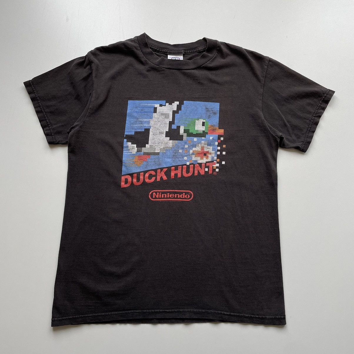 Nintendo Vintage 2000s Nintendo Duck Hunt Graphic T Shirt Small Rare Size US S / EU 44-46 / 1 - 1 Thumbnail
