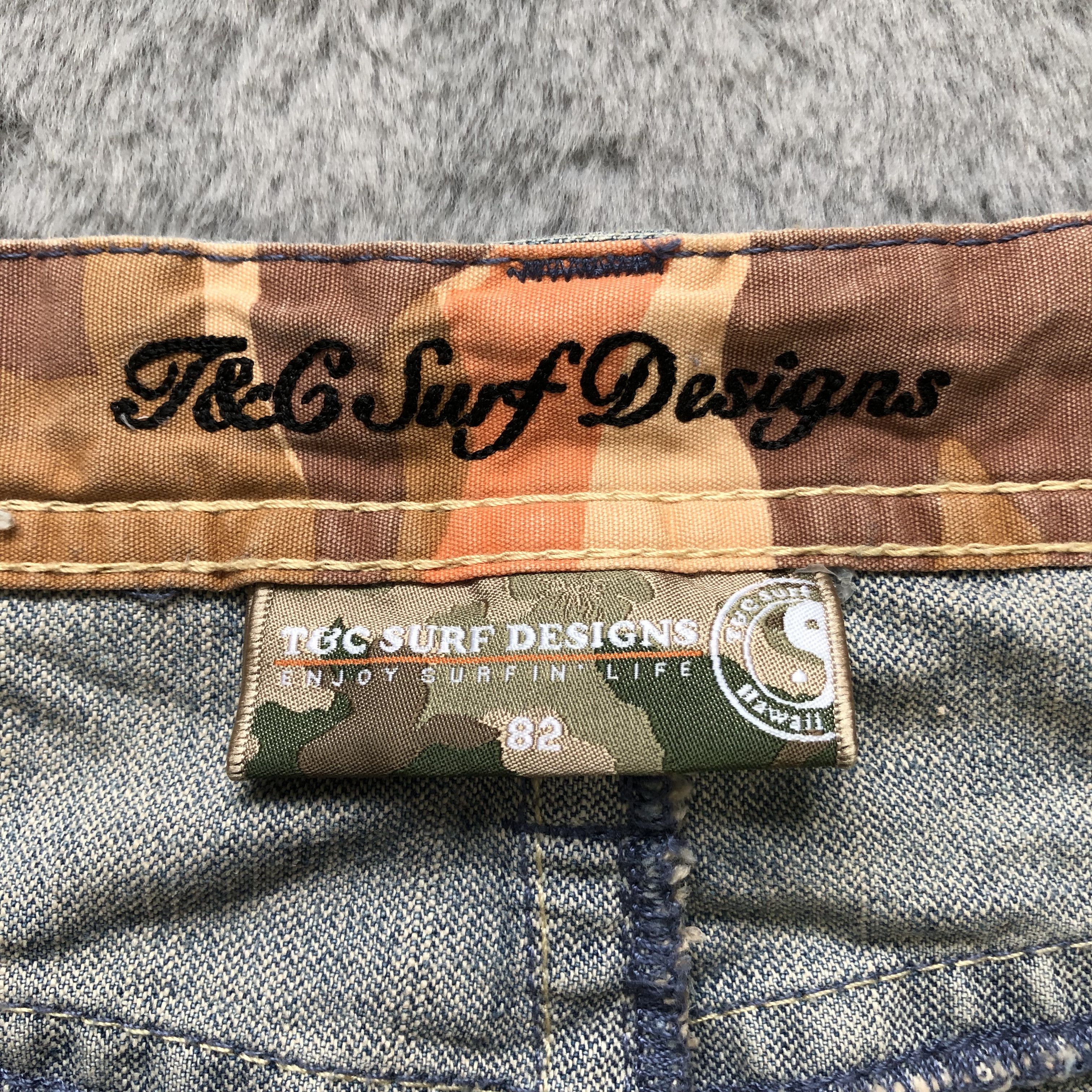 Vintage TRASHED🔥 T&C SURF DESIGNS DENIM PANTS #6971-103 Size US 31 - 8 Thumbnail
