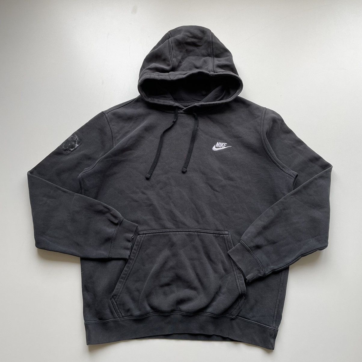 image of 2000S Nike Embroidered Swoosh Black Hoodie, Men's (Size Medium)