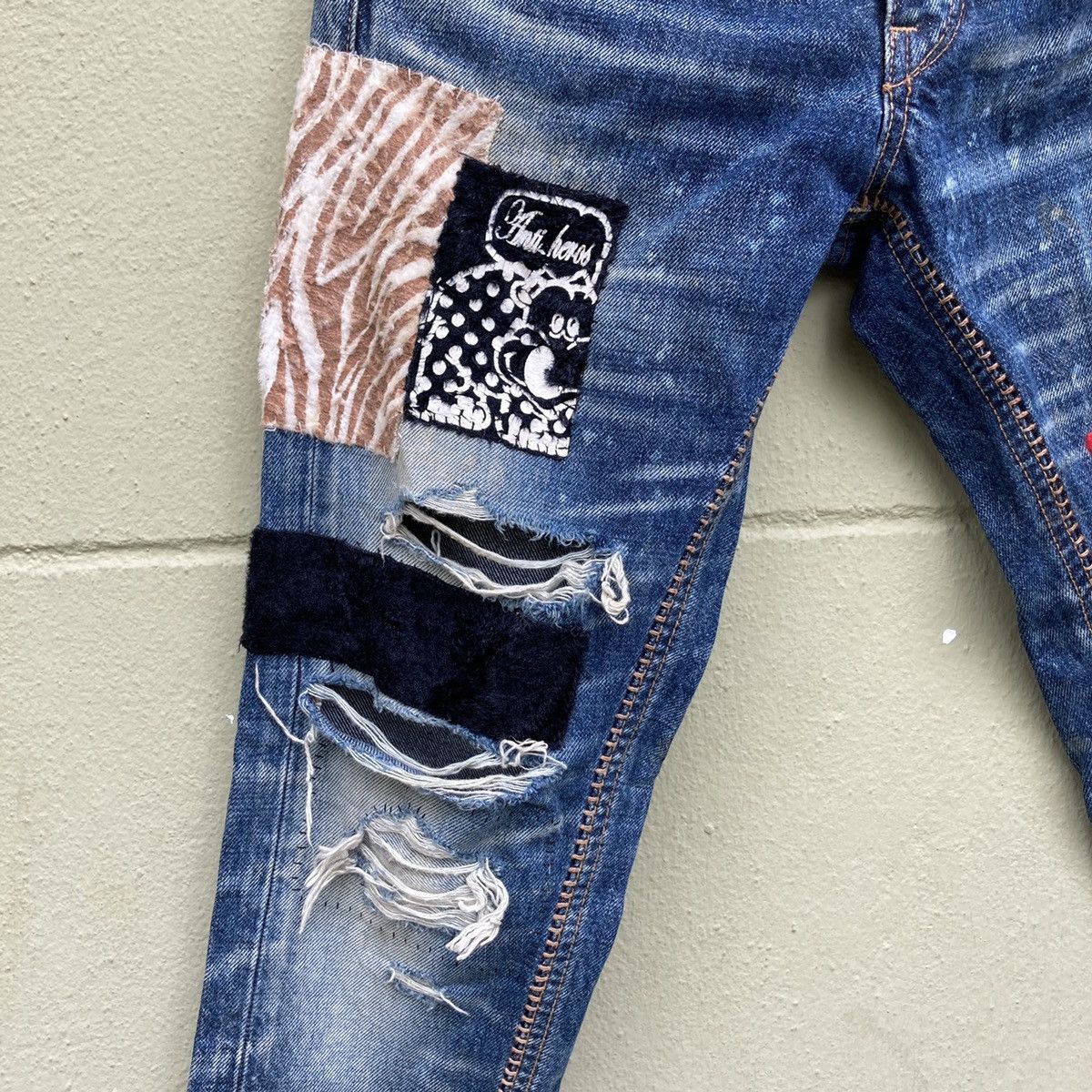 Japanese Brand 🔥LAST PRICE🔥 RNA Inc. Distressed Jeans Size US 31 - 3 Thumbnail