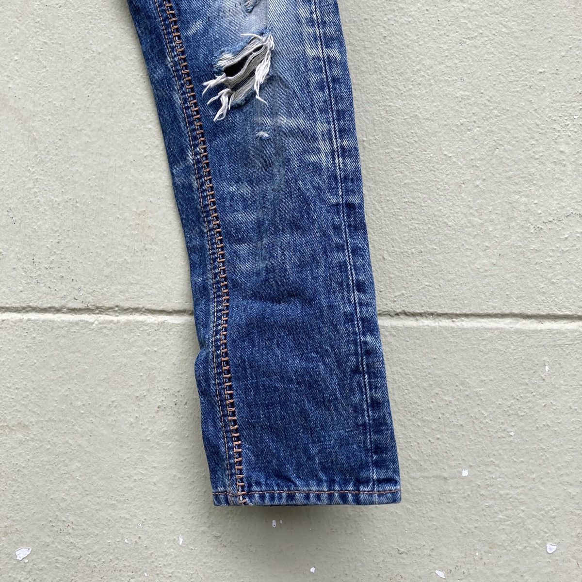 Japanese Brand 🔥LAST PRICE🔥 RNA Inc. Distressed Jeans Size US 31 - 7 Thumbnail