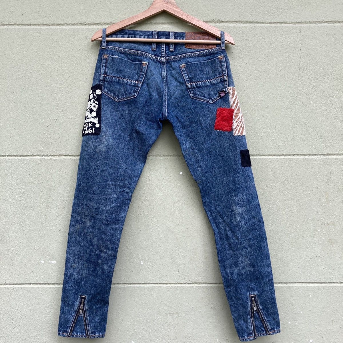 Japanese Brand 🔥LAST PRICE🔥 RNA Inc. Distressed Jeans Size US 31 - 9 Thumbnail