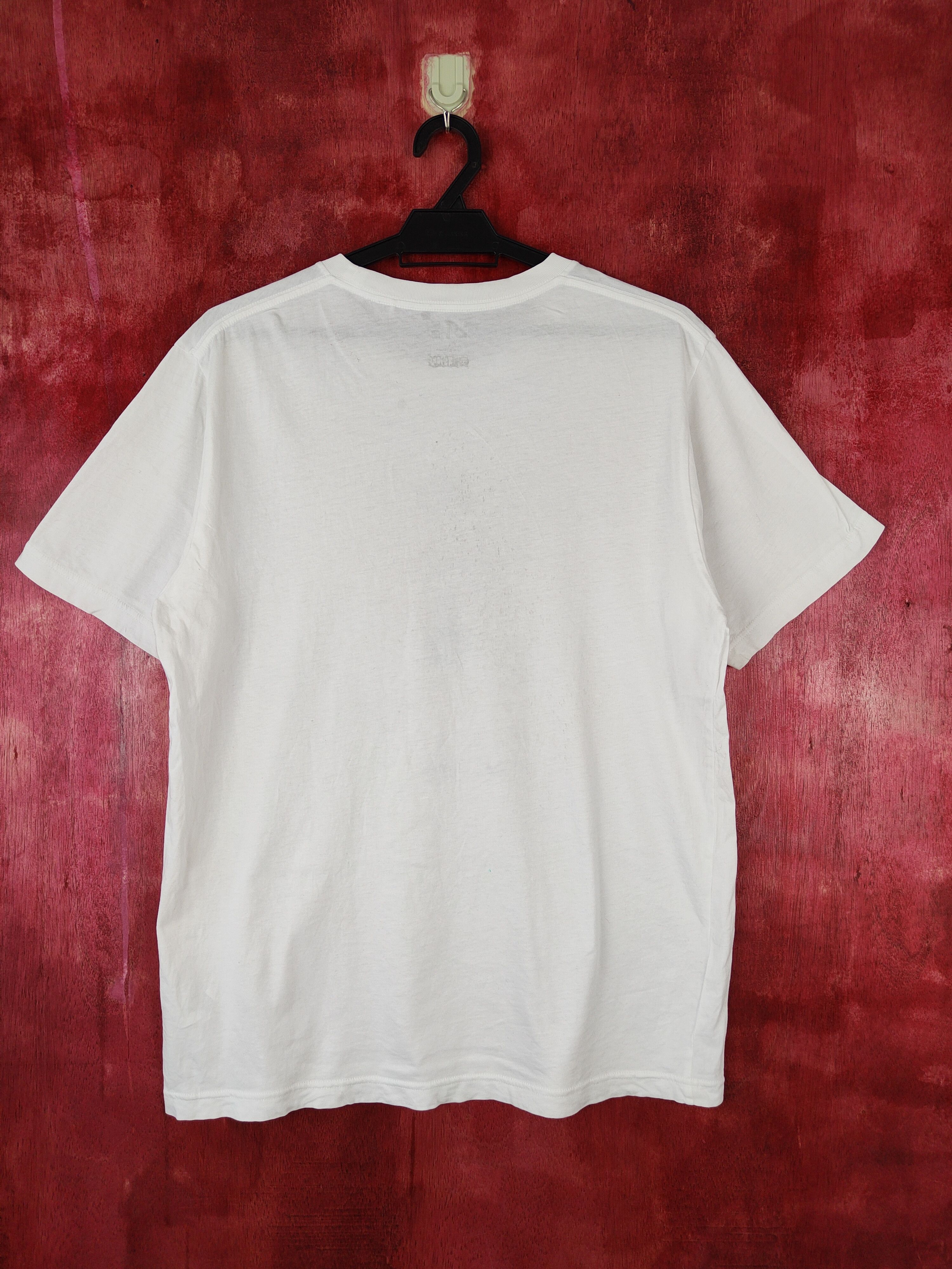 One Piece DL Uniqlo X One Piece White T-shirt #S359 Size US L / EU 52-54 / 3 - 5 Thumbnail