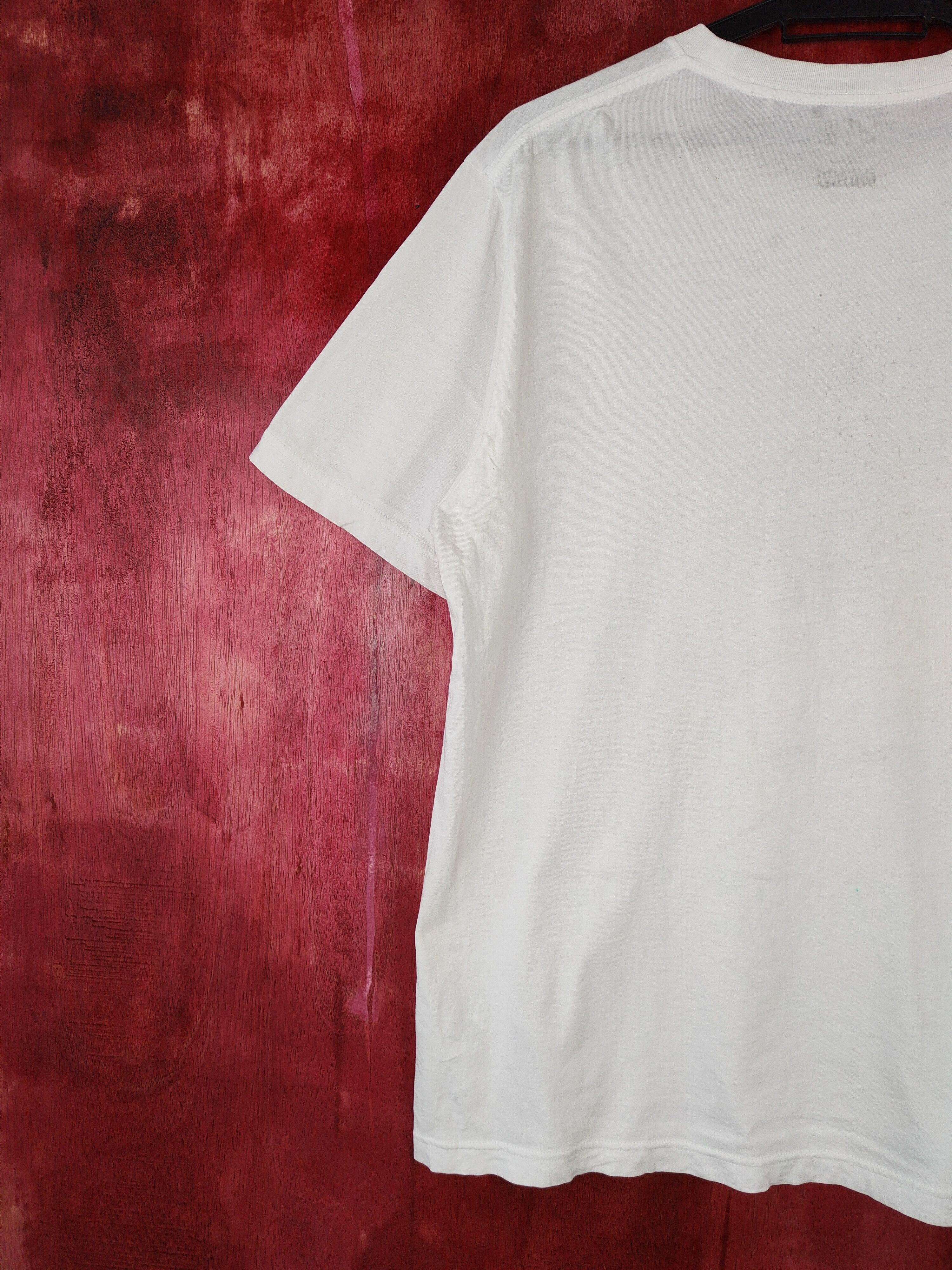 One Piece DL Uniqlo X One Piece White T-shirt #S359 Size US L / EU 52-54 / 3 - 6 Thumbnail