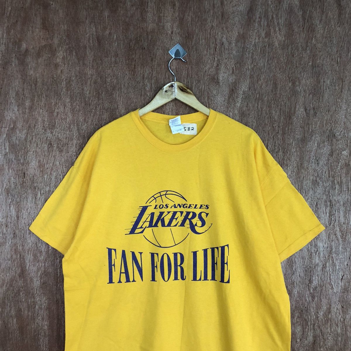 Los Angeles Apparel × NBA × Vintage Los Angeles Lakers fan for life Yellow Tshirt #3582 Size US XL / EU 56 / 4 - 7 Thumbnail