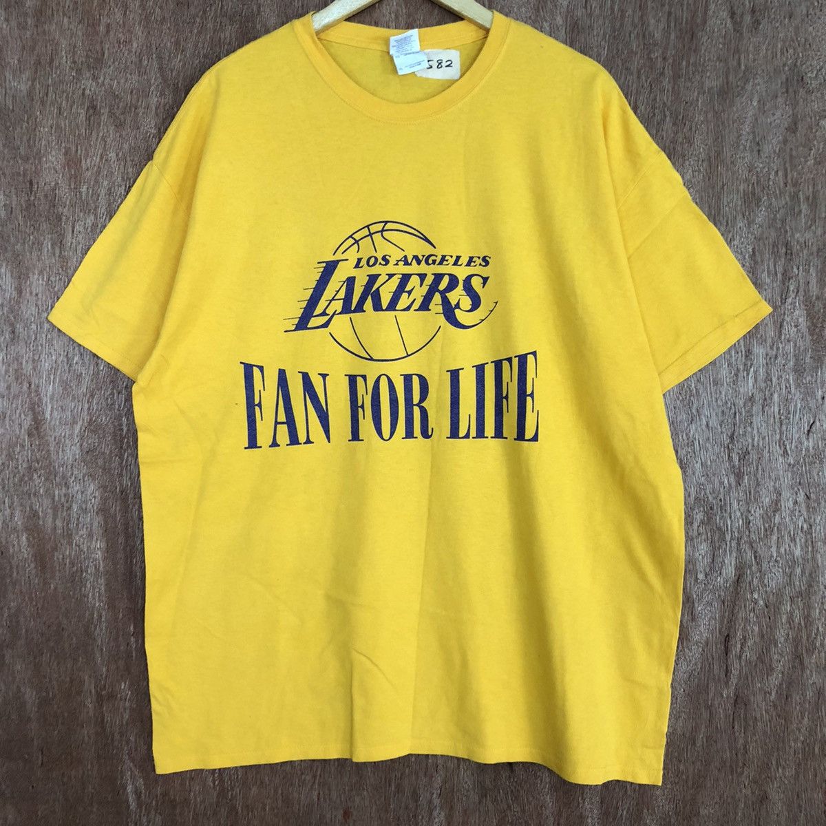 Los Angeles Apparel × NBA × Vintage Los Angeles Lakers fan for life Yellow Tshirt #3582 Size US XL / EU 56 / 4 - 6 Thumbnail