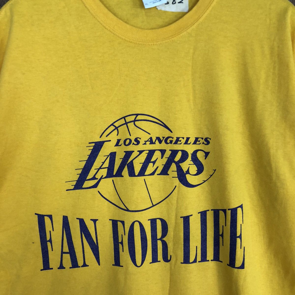 Los Angeles Apparel × NBA × Vintage Los Angeles Lakers fan for life Yellow Tshirt #3582 Size US XL / EU 56 / 4 - 8 Thumbnail