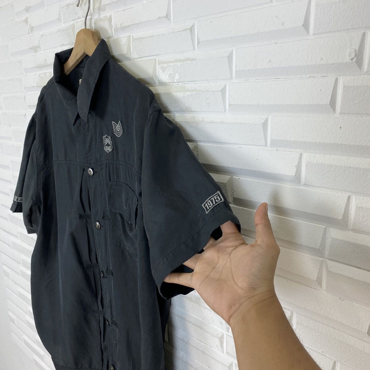 Avirex Avirex Silk Military Button Up Shirt Size US XL / EU 56 / 4 - 10 Thumbnail