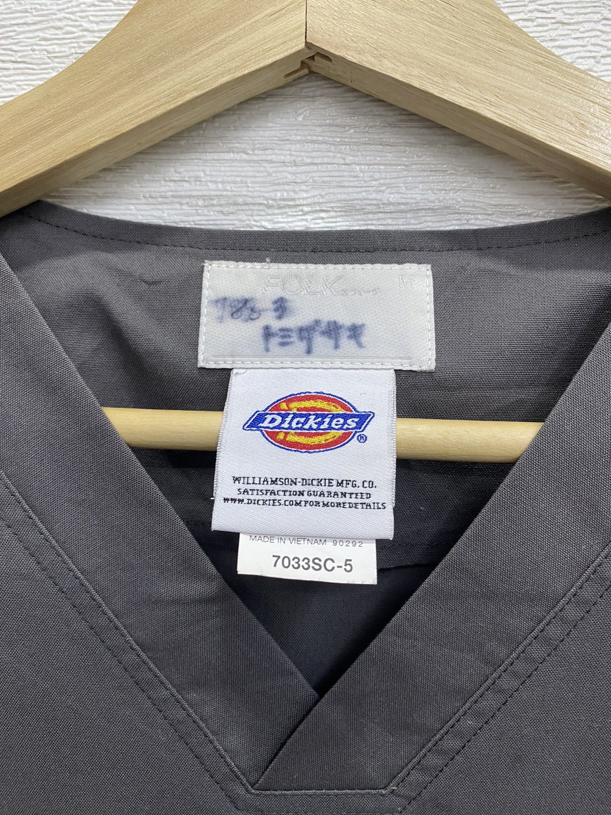 Dickies RARE🔥VTG DICKIES MEDICAL WORK SHIRT Size US M / EU 48-50 / 2 - 8 Thumbnail
