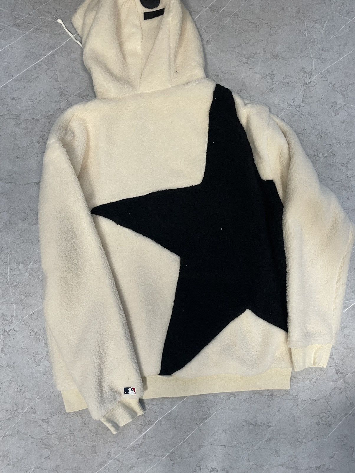 F.C.R.B MLB your Boa big star fleece Size US L / EU 52-54 / 3 - 6 Thumbnail