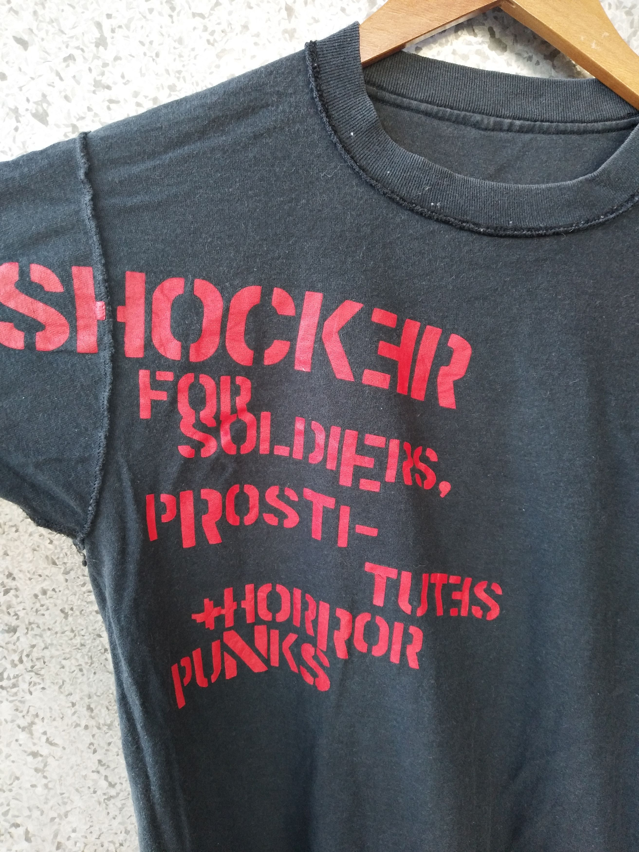 Vintage Shockers for Soldiers Prostitutes Horror Punk tshirt Size US M / EU 48-50 / 2 - 3 Thumbnail
