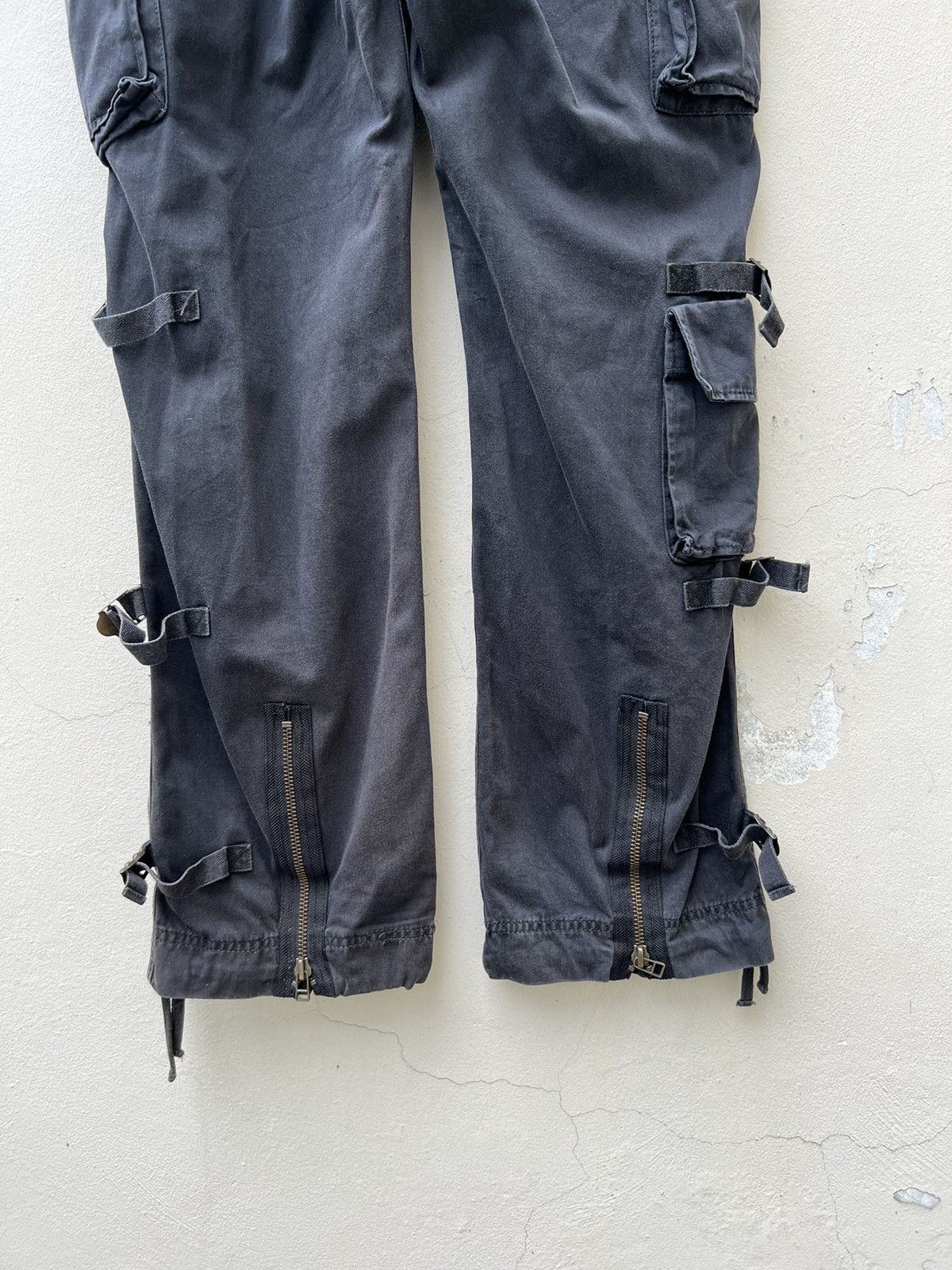 Japanese Brand × Vintage VTG Soljah Japan Sun Fade Black Bondage Parachute Trouser Size US 32 / EU 48 - 17 Thumbnail