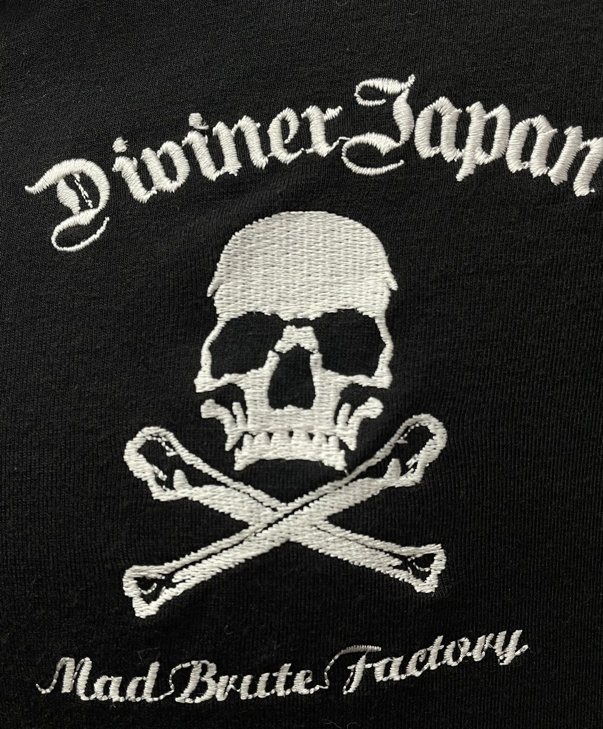 Japanese Brand DIVINER JPN Punk Sparkling Cross Bone Skull Embroidery Shirt Size US M / EU 48-50 / 2 - 7 Thumbnail