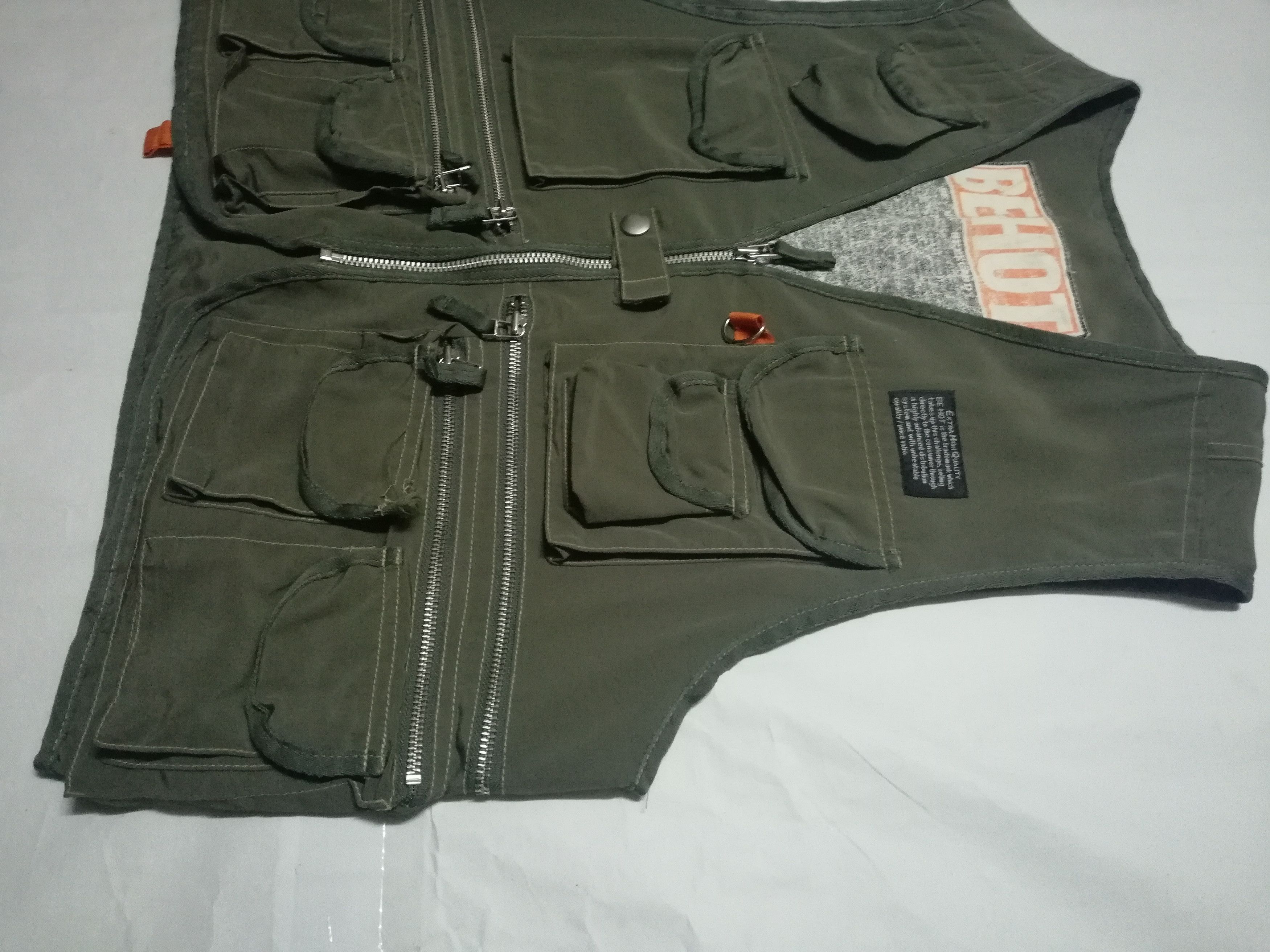 Designer × Japanese Brand 🔥 FAST OFFER GET THIS Behot 🇯🇵 Vest Tactical Multipocket Size US L / EU 52-54 / 3 - 8 Thumbnail
