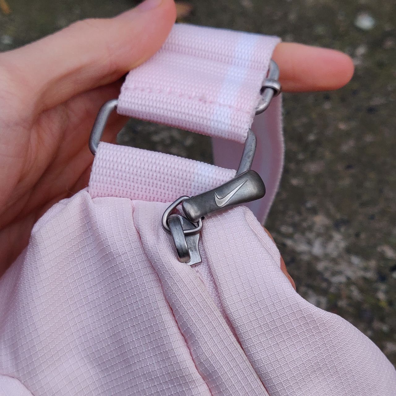 Nike × Vintage Nike Vintage Y2K Pink Shoulder Bag Metal Swoosh Size ONE SIZE - 7 Thumbnail