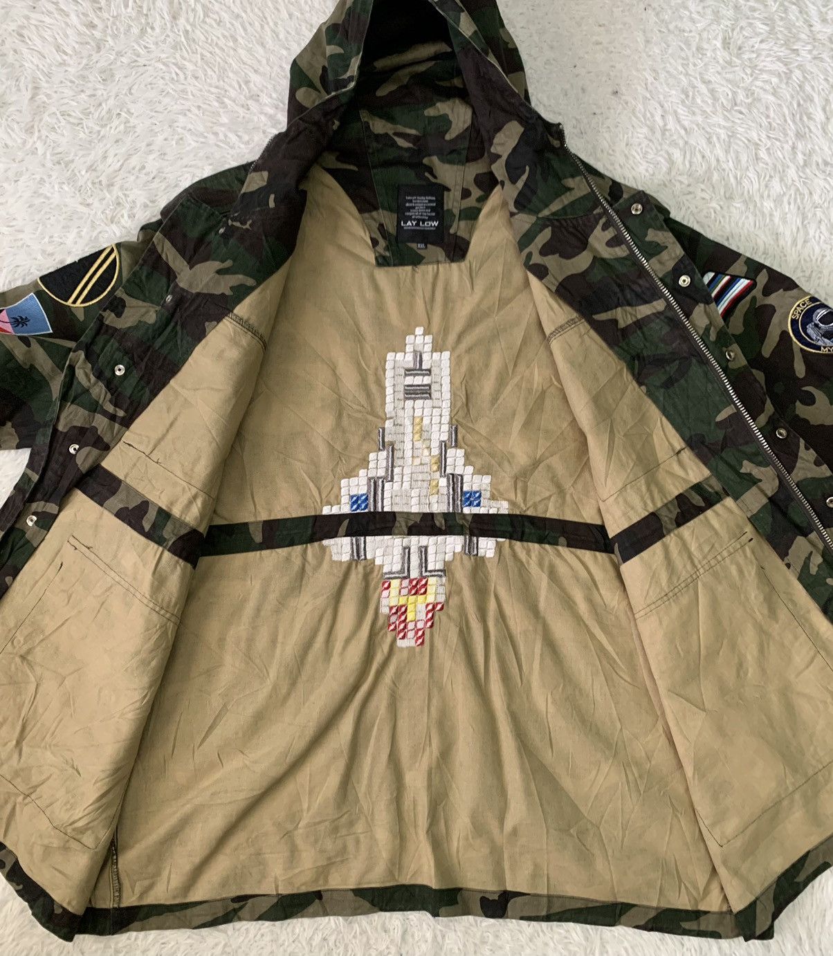 Japanese Brand Nice Art Rocket Lay Low Camo Military Jacket Hooded Size US XXL / EU 58 / 5 - 9 Thumbnail