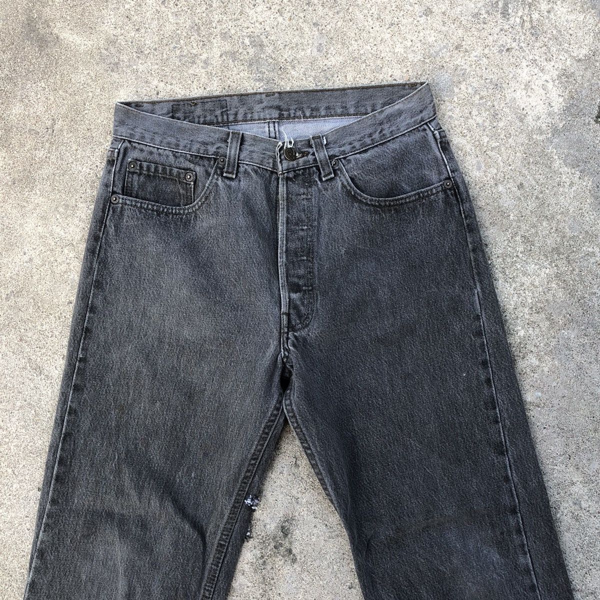 Levi's × Vintage 🔥Rare🔥Vintage Levis 501 Rips Distress Denim Jeans Size US 30 / EU 46 - 2 Thumbnail