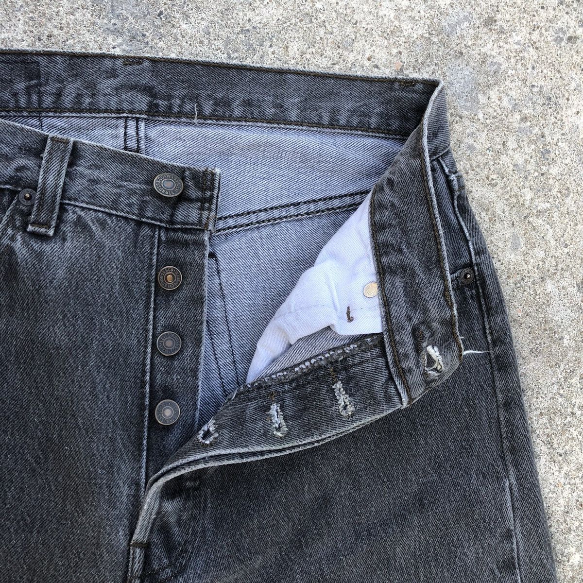 Levi's × Vintage 🔥Rare🔥Vintage Levis 501 Rips Distress Denim Jeans Size US 30 / EU 46 - 14 Thumbnail