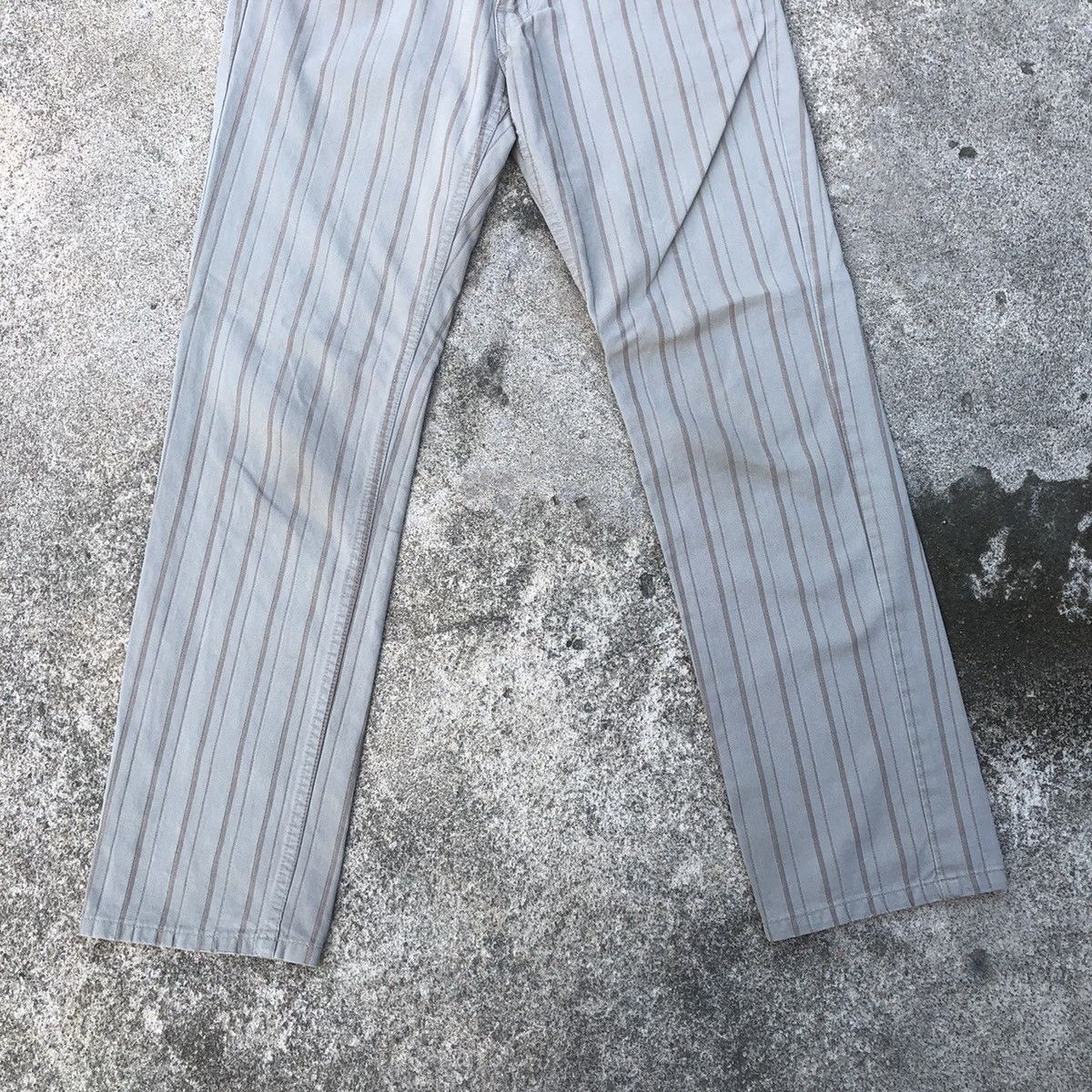 Levi's × Levi's Vintage Clothing × Vintage 🔥Rare🔥Vintage Levis Stripes Old Skool Casual Khakis Pants Size US 30 / EU 46 - 3 Thumbnail