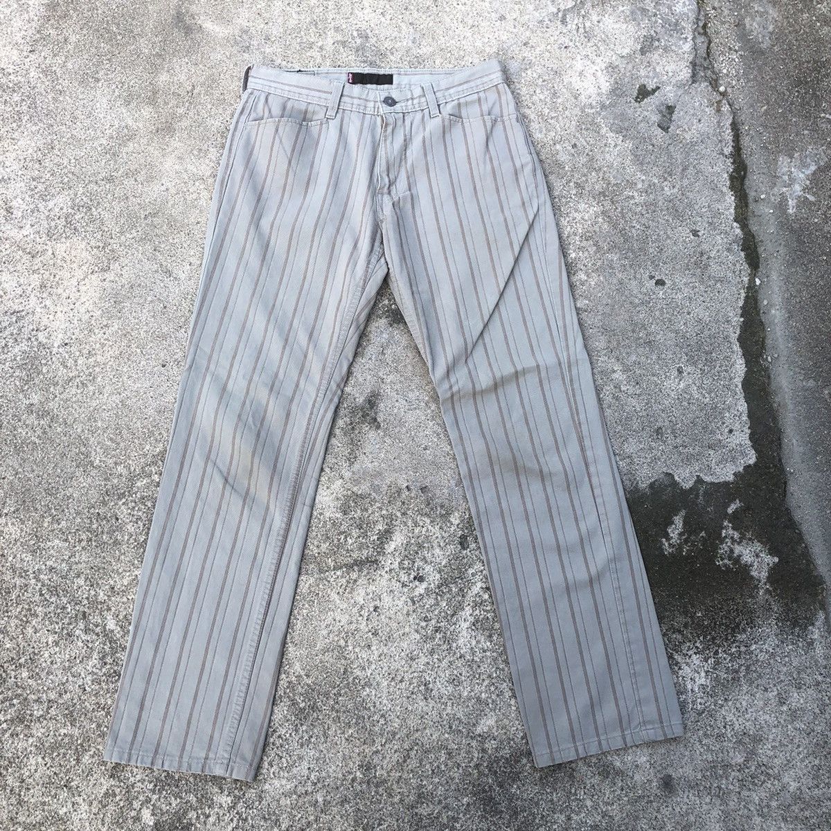 Levi's × Levi's Vintage Clothing × Vintage 🔥Rare🔥Vintage Levis Stripes Old Skool Casual Khakis Pants Size US 30 / EU 46 - 1 Thumbnail