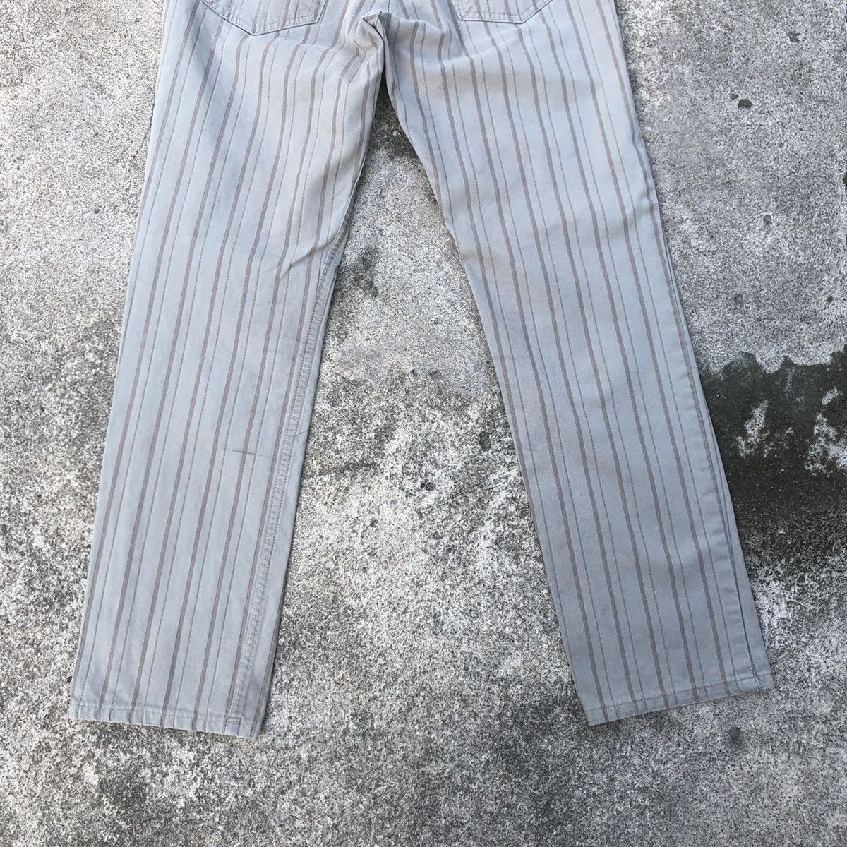Levi's × Levi's Vintage Clothing × Vintage 🔥Rare🔥Vintage Levis Stripes Old Skool Casual Khakis Pants Size US 30 / EU 46 - 6 Thumbnail