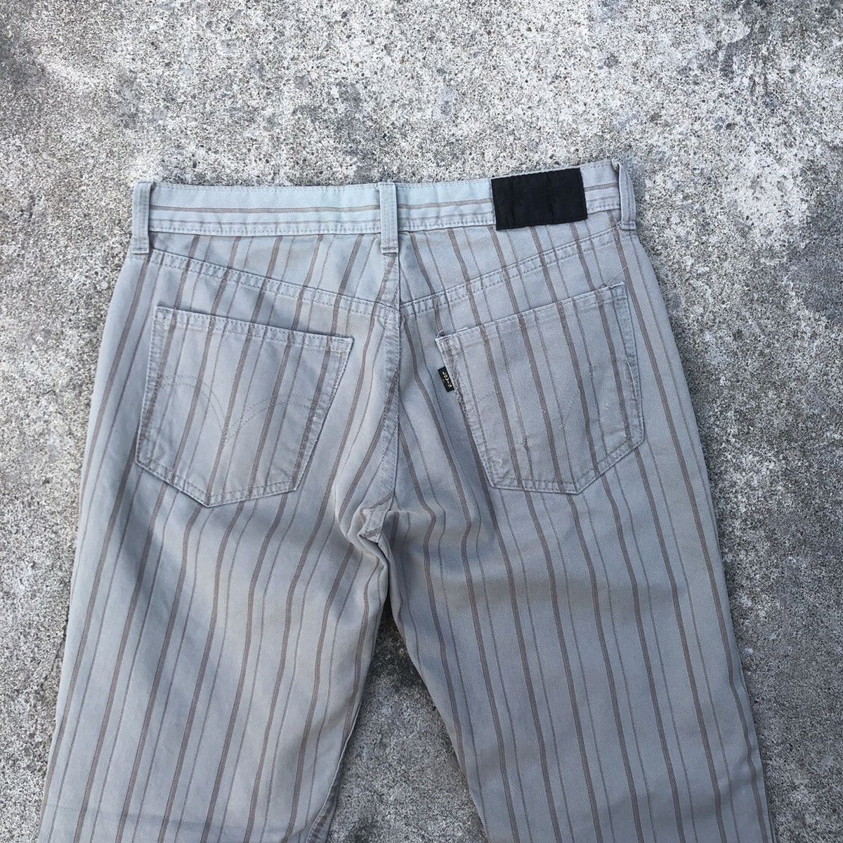 Levi's × Levi's Vintage Clothing × Vintage 🔥Rare🔥Vintage Levis Stripes Old Skool Casual Khakis Pants Size US 30 / EU 46 - 5 Thumbnail