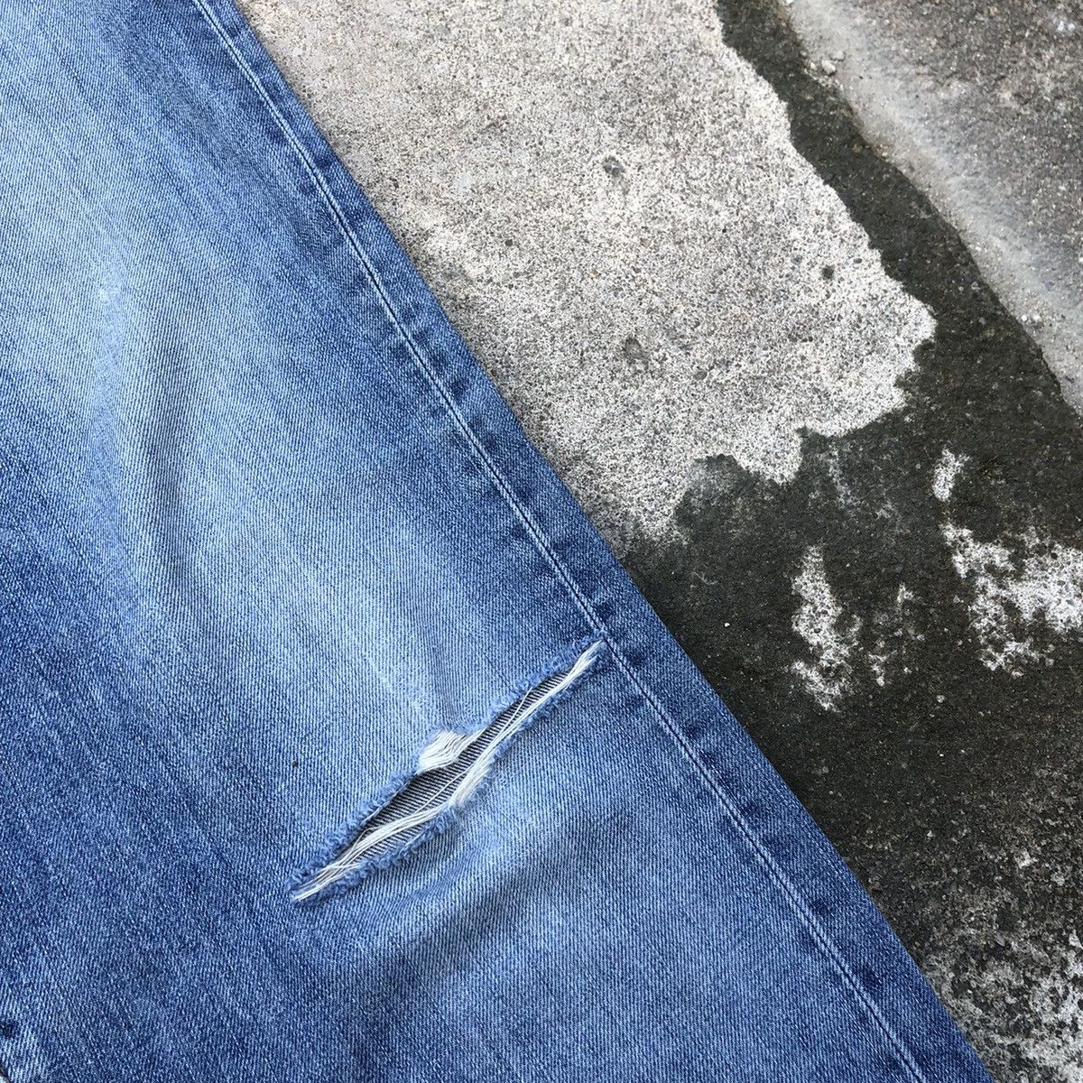Edwin × Vintage 🔥Rare🔥Edwin 504 Stoned Wash Rips Distress Dirty Denim Jeans Size US 35 - 8 Thumbnail
