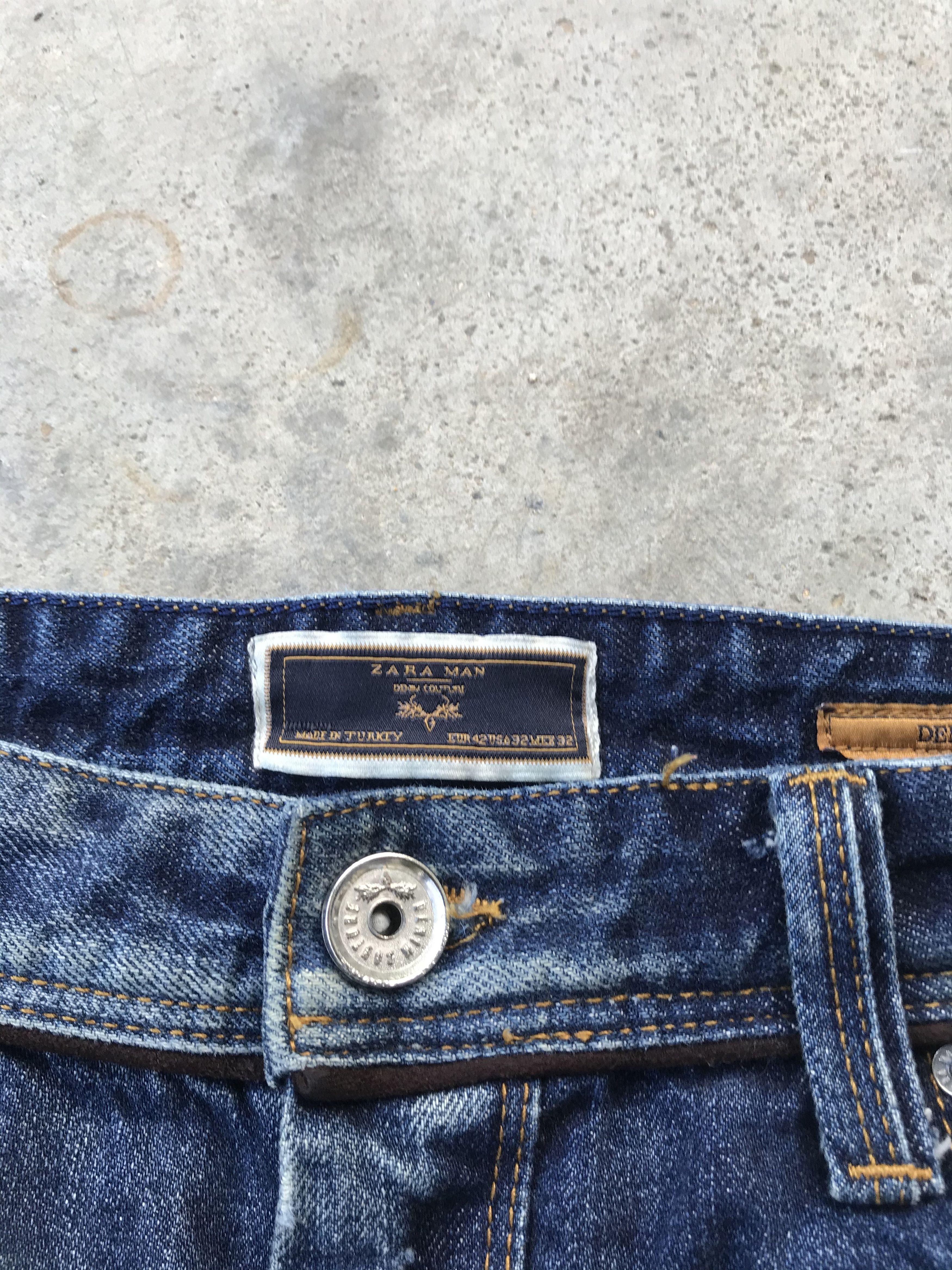 Zara Zara distressed style dark blue denim jeans Size US 31 - 2 Thumbnail