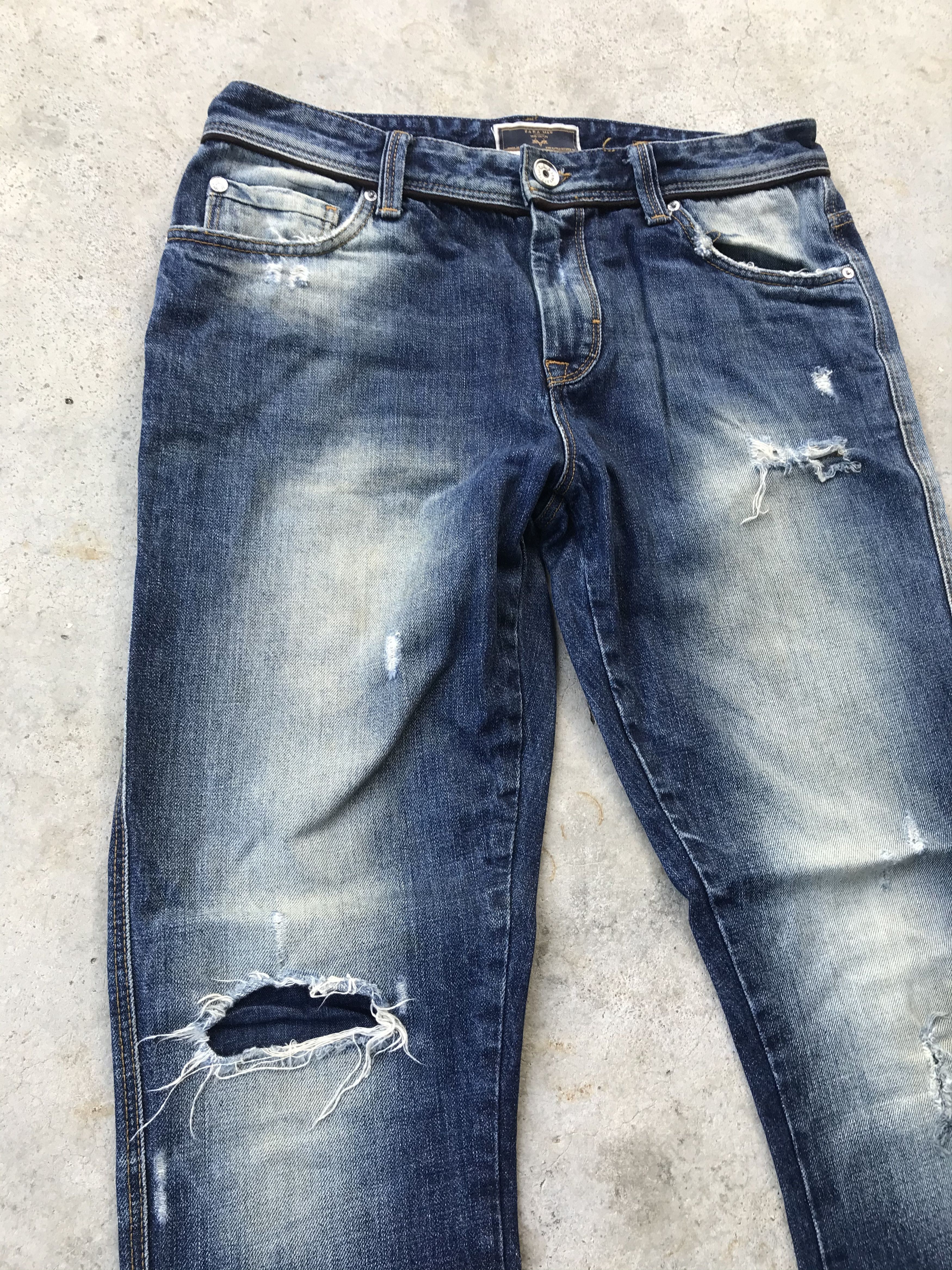 Zara Zara distressed style dark blue denim jeans Size US 31 - 3 Thumbnail