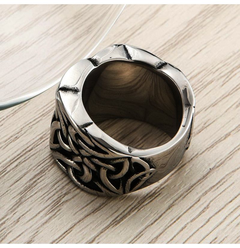 Jewelry Cool Heavy Knot Ring Size ONE SIZE - 3 Thumbnail