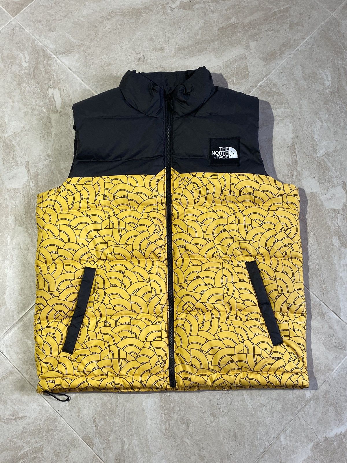 The North Face The North Face 700 down vest Size US L / EU 52-54 / 3 - 1 Thumbnail
