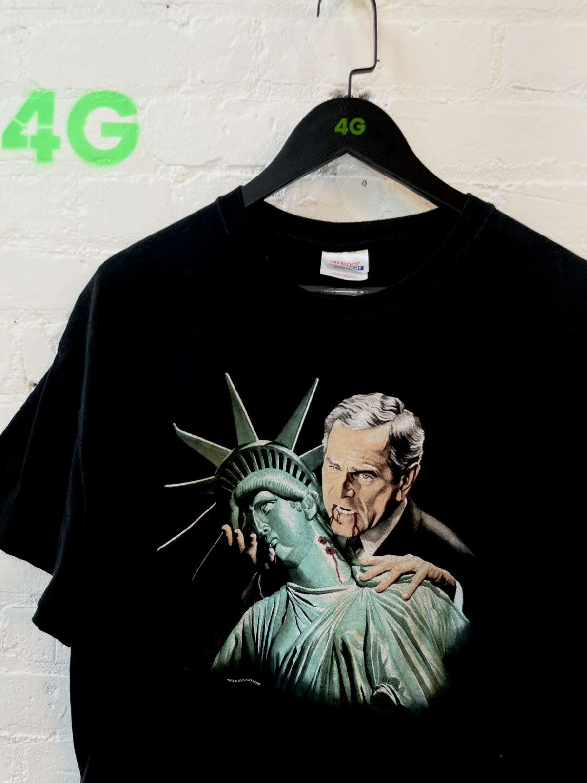 image of New York x Vintage Vampire George Bush Bitting Statue Liberty !! in Black, Men's (Size XL)