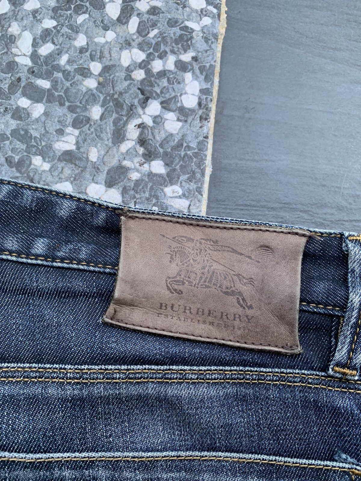 Burberry Vintage Burberry Faded Wash Denim Size US 34 / EU 50 - 15 Thumbnail