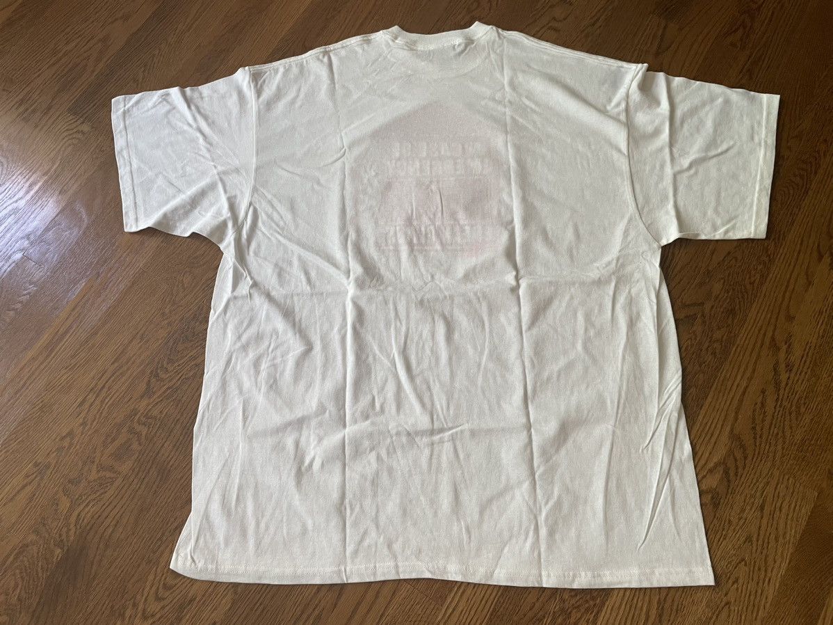 Vintage Vintage 90's White Humor Emergency Condom Tee Gag 3XL XXXL Size US XXL / EU 58 / 5 - 7 Thumbnail